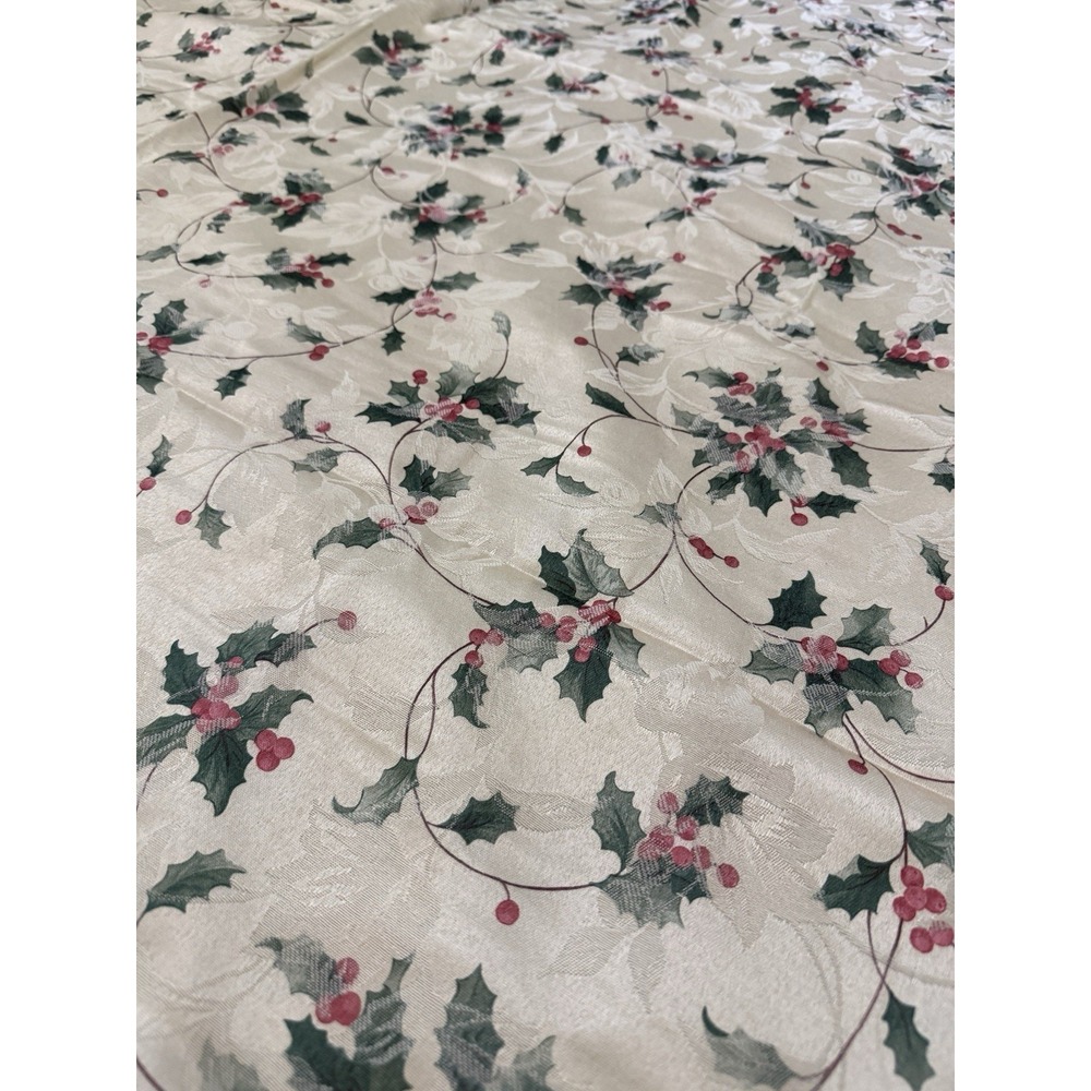VTG Hollies and Berries Rectangle Xmas Tablecloth Approx 51x69" Holly Excellent